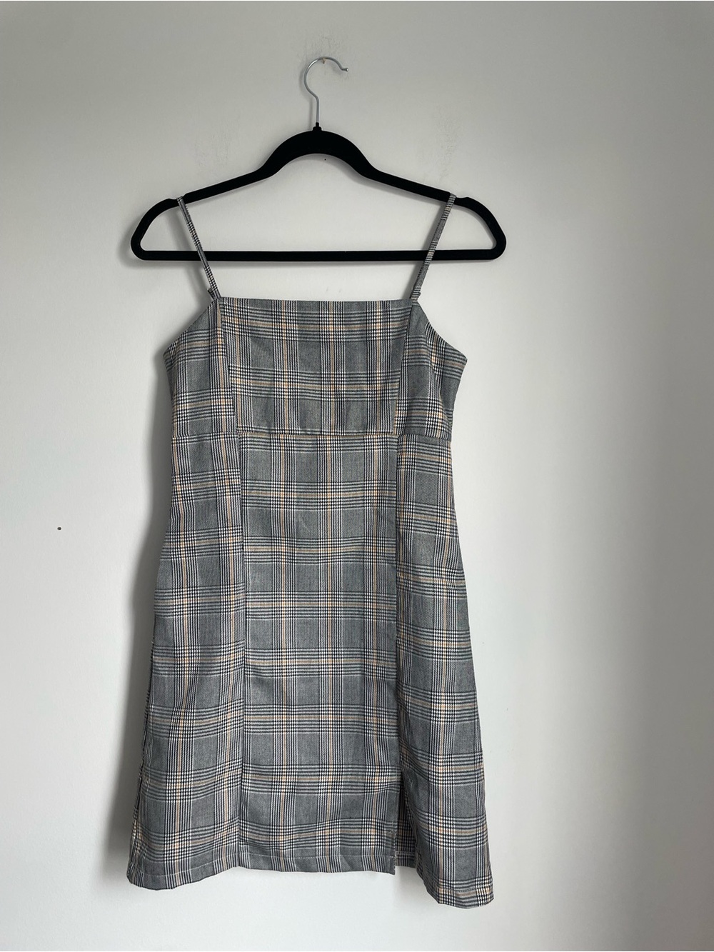 Strappy Plaid Dress in Gray and Tan. Has pockets!